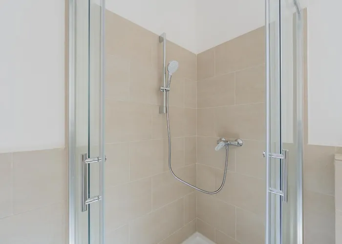 Renovated 2-bedroom - Family & Work Ready! Apartament Poczdam